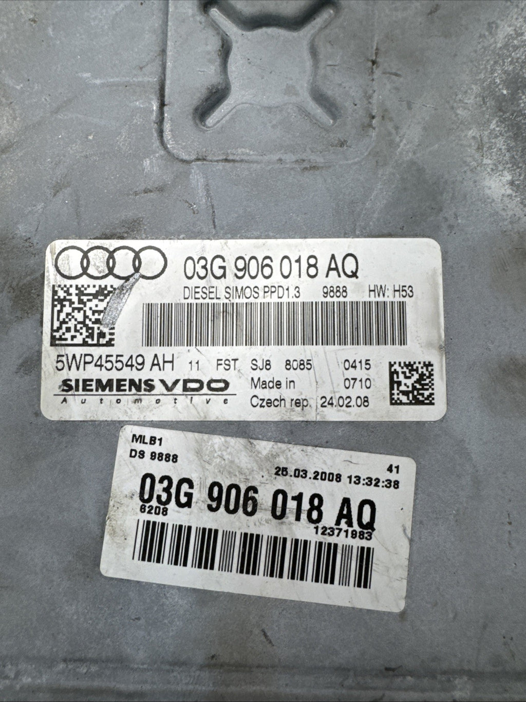 VOLKSWAGEN TOURAN 2.0TDI ENGINE CONTROL ECU UNIT 03G906016BQ #M2010