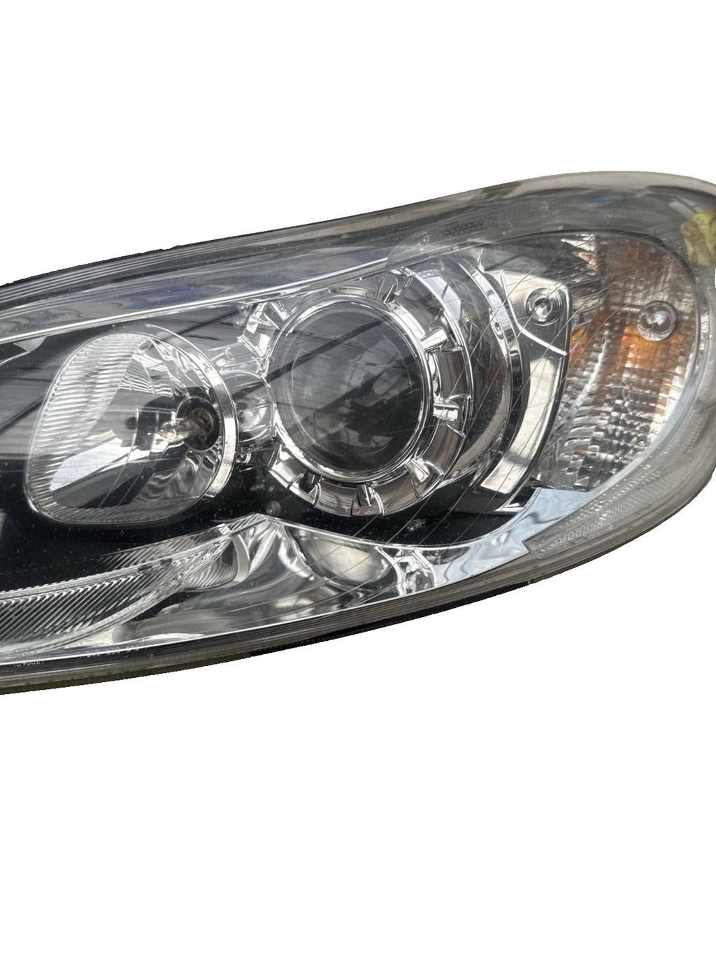 2010 VOLVO C30 MK1 FACELIFT - PASSENGER SIDE / LEFT SIDE HEADLIGHT 31214805 - 4E
