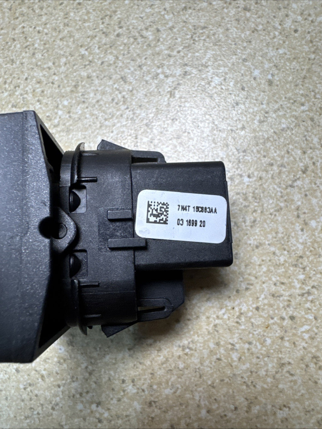 FORD FOCUS MK2 Cabrio Folding Roof Button 7N4T-15C683-AA 2.0 Diesel 29531809
