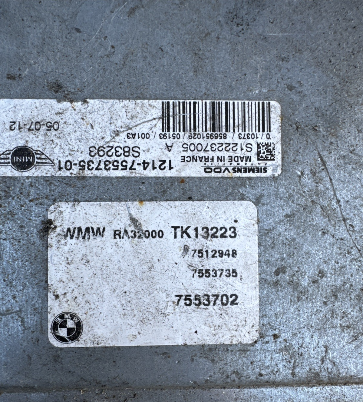 MINI ONE R50 1.6 ENGINE ECU 7553702 / 7553735