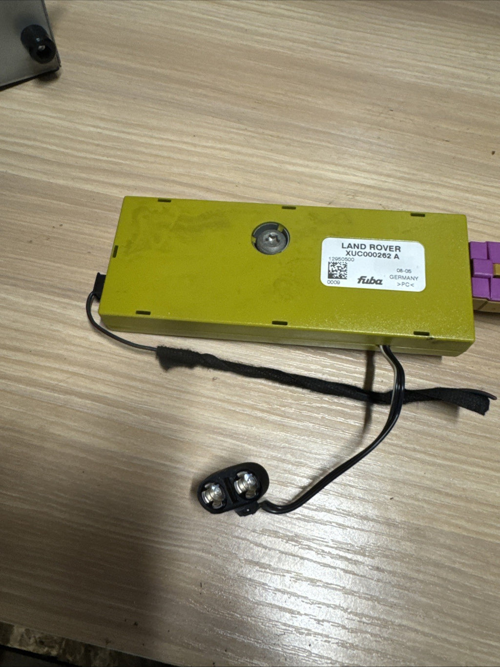 LAND ROVER DISCOVERY 3 L319 ANTENNA AMPLIFIER MODULE 2006 XUC000262A
