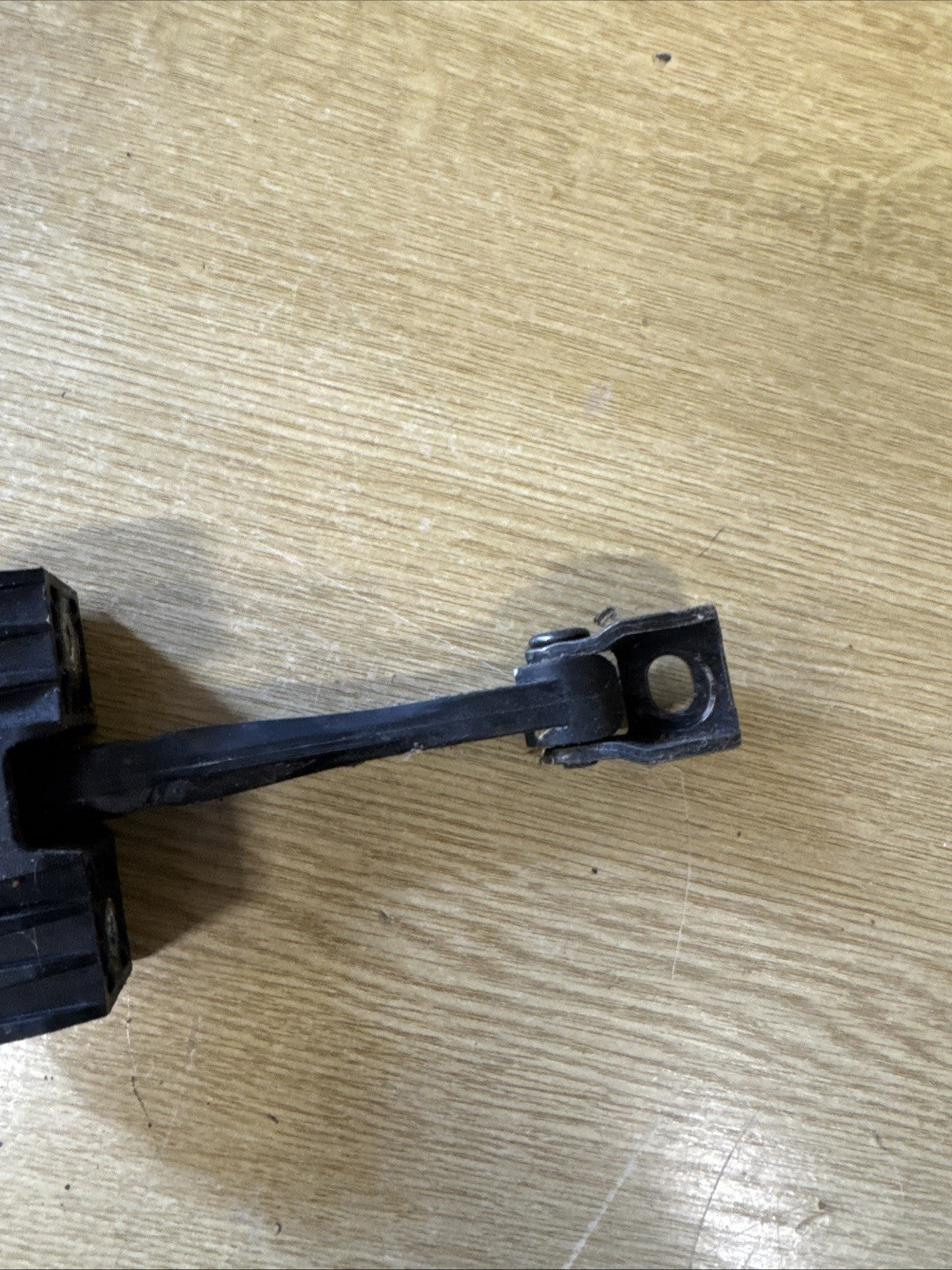 BMW 1 SERIES E87 04-11 5DR HATCH FRONT PASSENGER DOOR CHECK STRAP 7070333