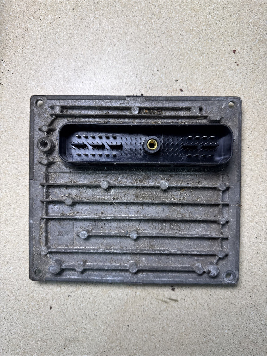 Ford Fusion 2004 4S6112A650LB Engine control unit module ECU ALD2497