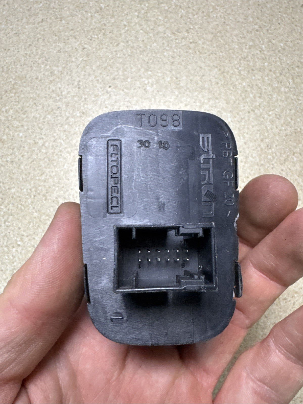PEUGEOT BIPPER HAZARD WARNING LIGHT SWITCH T098