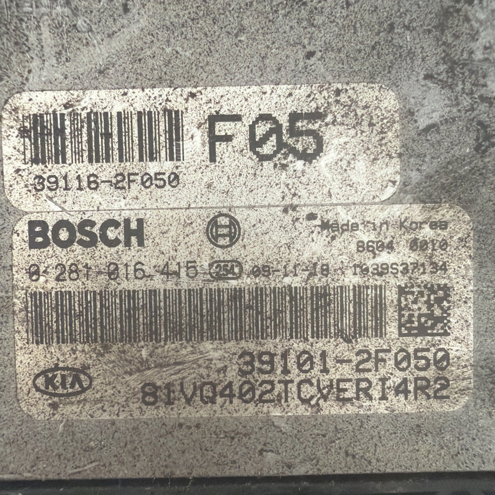 KIA Carnival 2007 391012F050 Engine control unit module ECU BNP4855