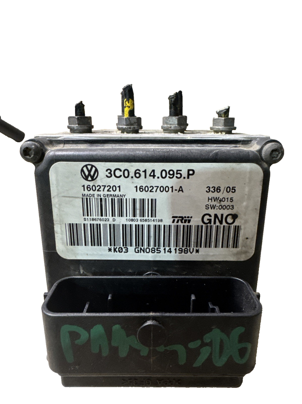 VOLKSWAGEN PASSAT 2006 2.0 TDI 4DR ABS PUMP 3C0614095P