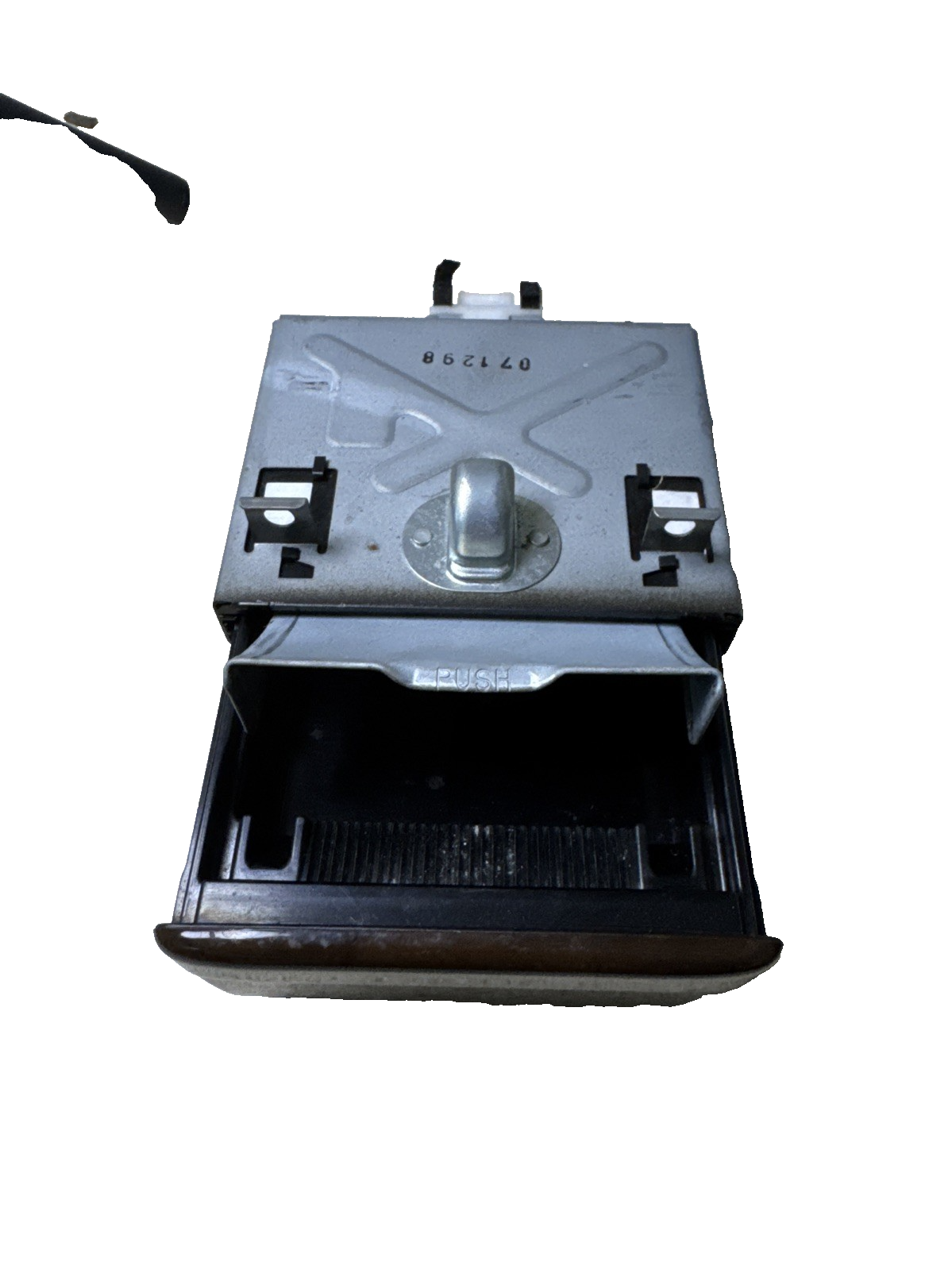 Toyota Camry XV20 1999 - Interior Front Ashtray 374111-3050