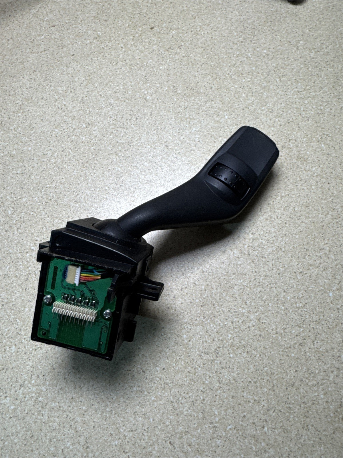 FORD MONDEO 2009 INDICATOR SWITCH RIGHT 6G9T-17A553-AC