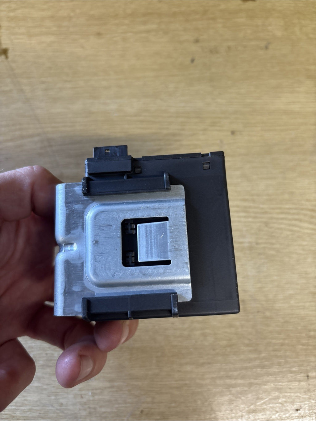BMW Z4 E85 ULTRASONIC ALARM SENSOR MODULE 6974631