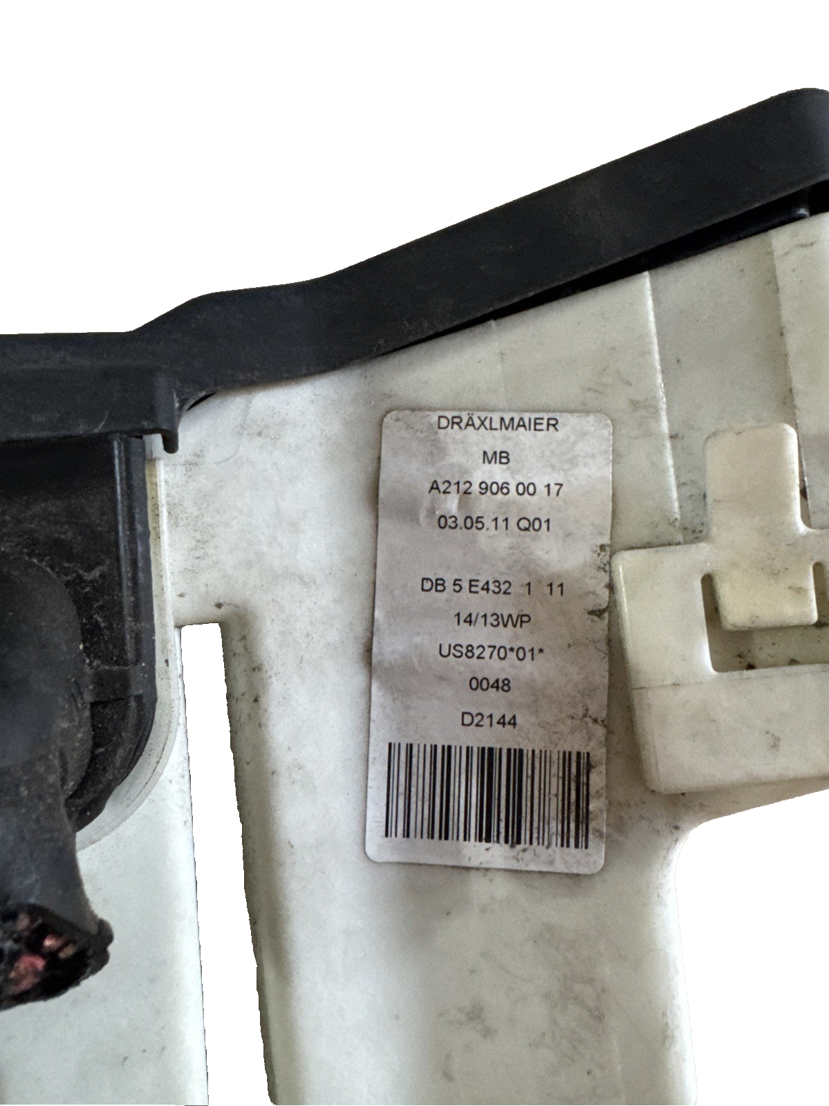 Mercedes E Class Hybrid W212 10-15 Hybrid Fuse Box A2129060017