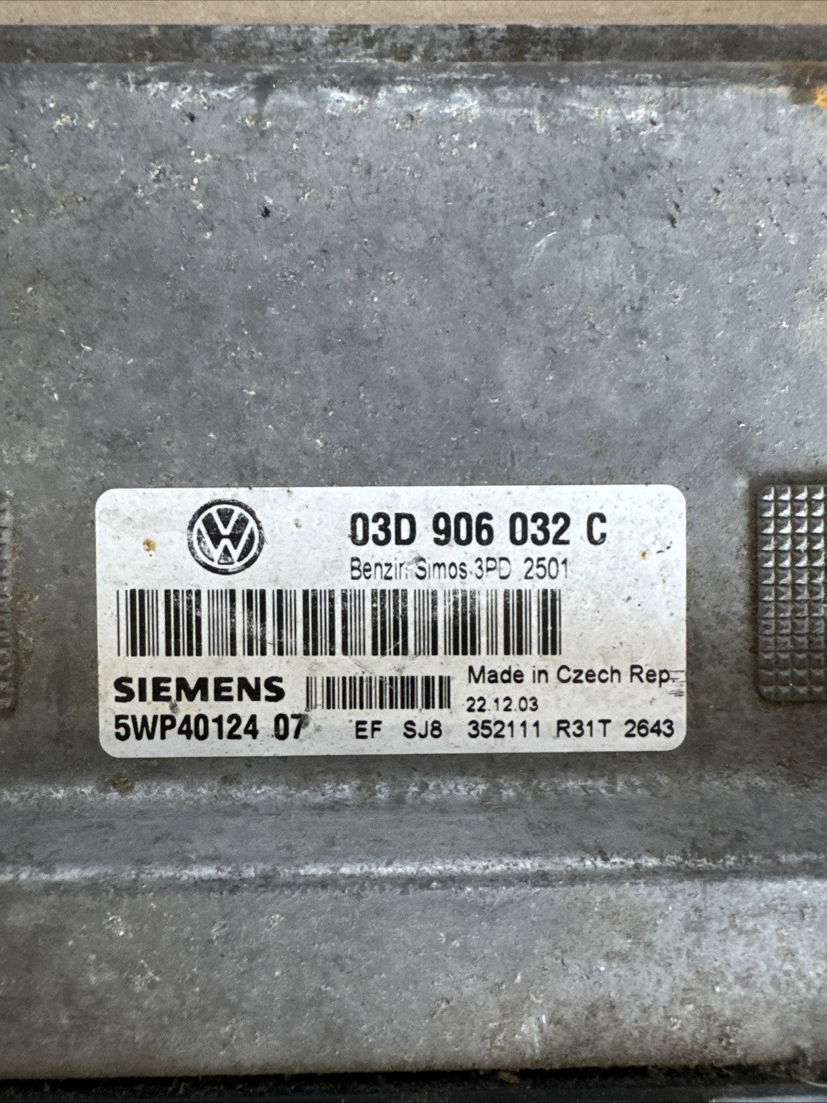 2004 VW POLO 9N 1.2 PETROL ENGINE CONTROL UNIT ECU 03D906032C