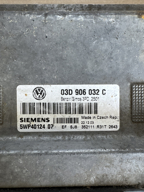 2004 VW POLO 9N 1.2 PETROL ENGINE CONTROL UNIT ECU 03D906032C