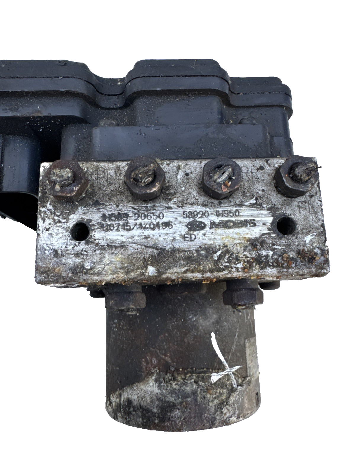 KIA CEED MK1 1.6 DIESEL ABS PUMP MODULATOR UNIT PART NUMBER: 589201H950