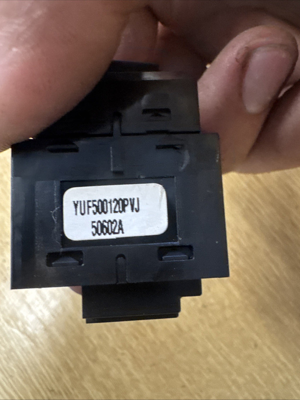 Land Rover Discovery heated seat switch YUF500120 (2005-2009)