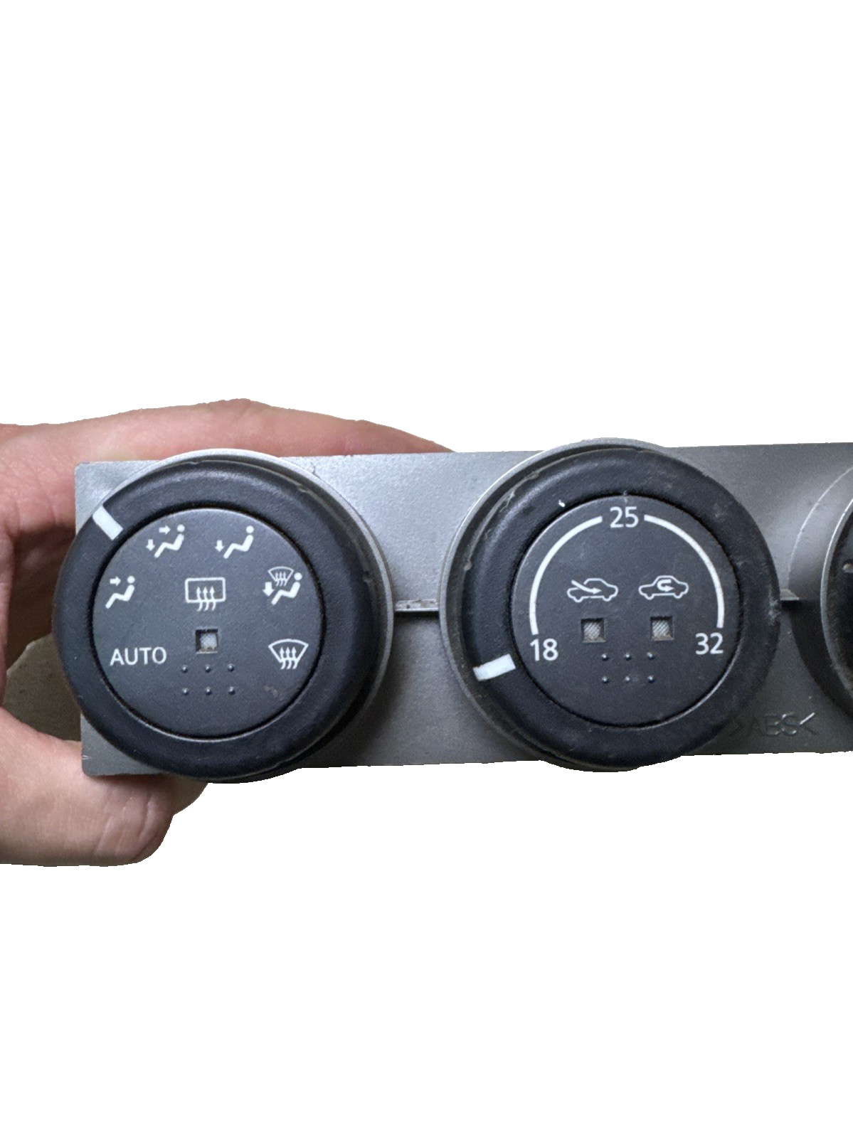 NISSAN X-TRAIL HEATER CLIMATE CONTROL SWITCH A/C 2001-2008 OEM A0200018A02002