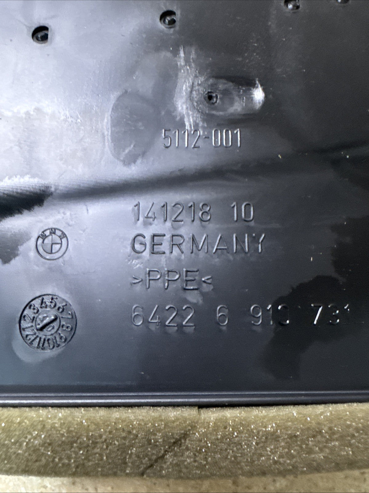 BMW E61 5 SERIES LEFT FRONT DASHBOARD VENT #6910731