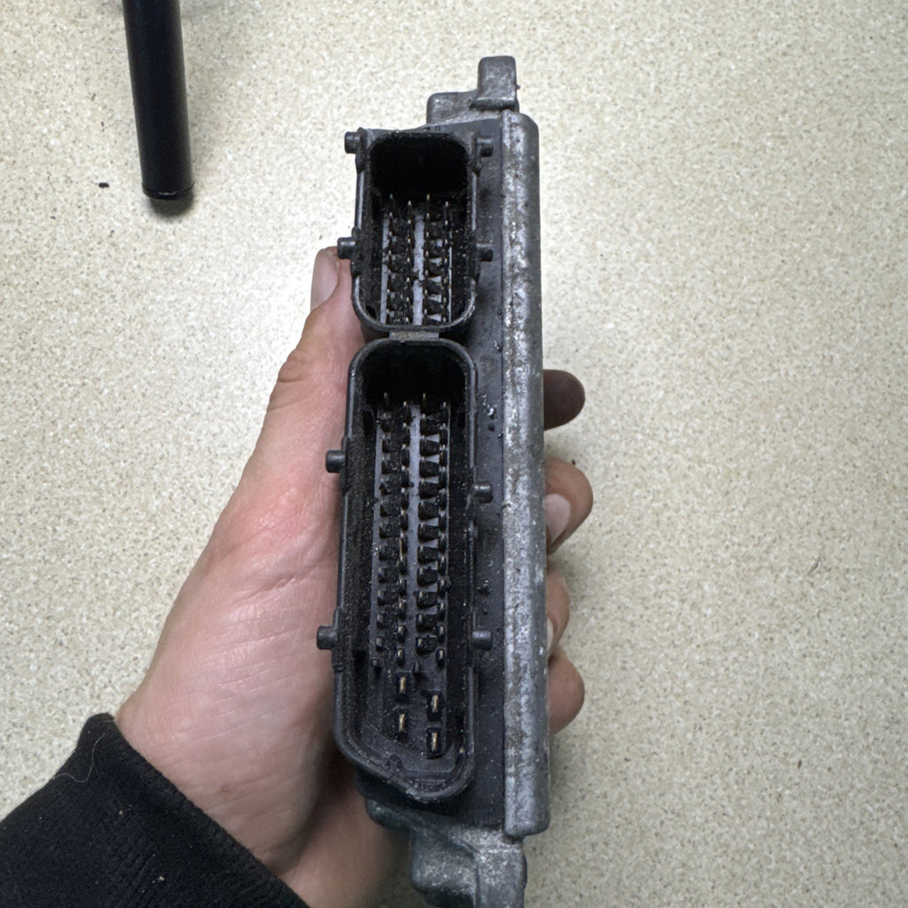 03C906024F VW Polo MK7 1.4 Petrol 2006 Engine ECU 03C906024 F / 61601.351.04