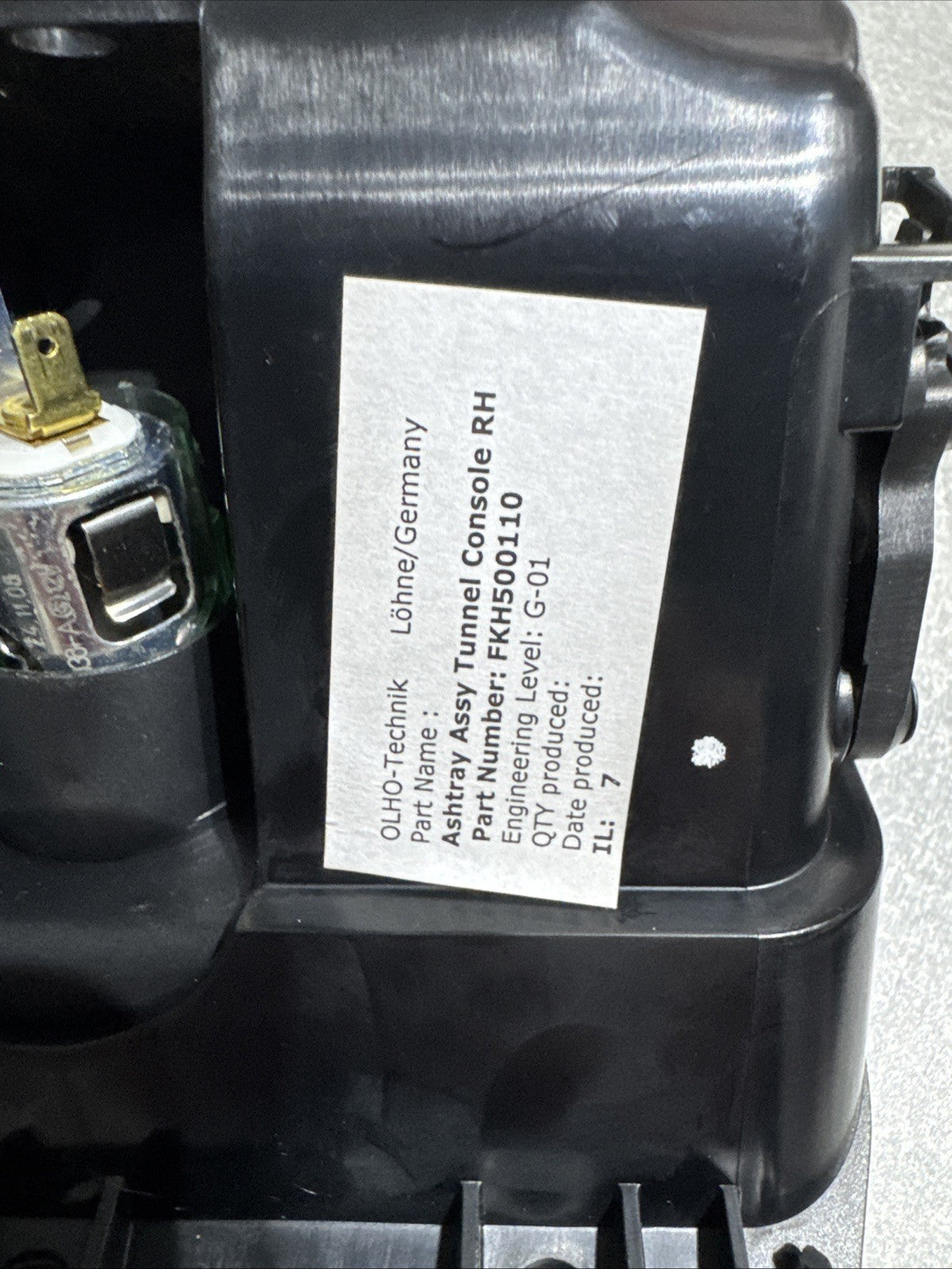 Range Rover L322 Centre Console Ashtray 12V Outlet FKH500110 2006 to 2009