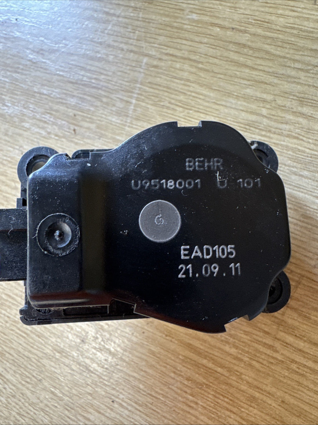 VAUXHALL ASTRA J MK6 09-15 HEATER BLOWER MOTOR ACTUATOR U9518001