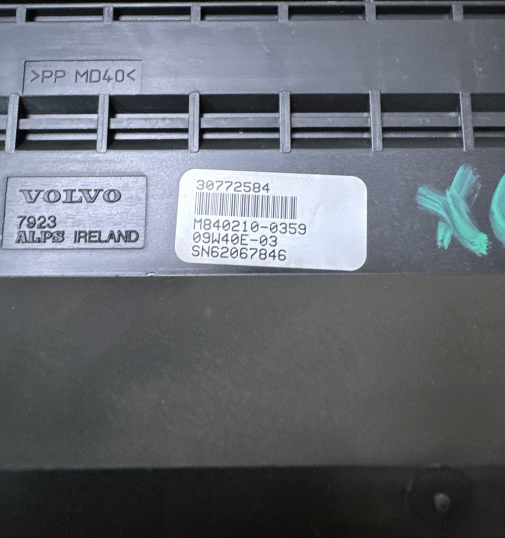 VOLVO XC60 DASHBOARD INFORMATION DISPLAY SCREEN MK1 2009 30772584