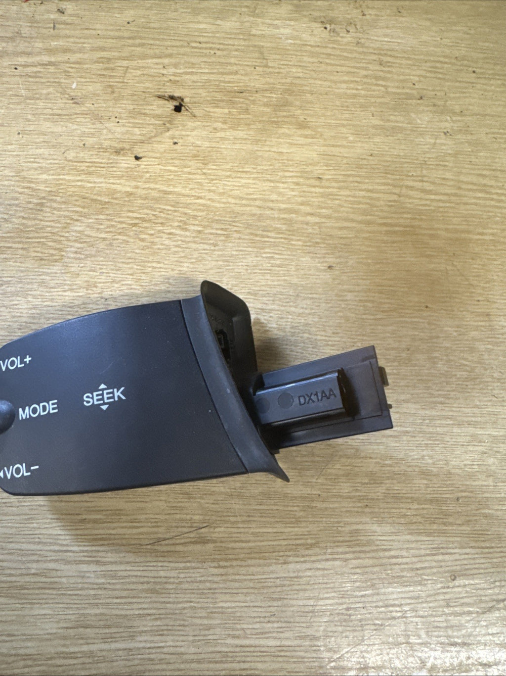 FORD FOCUS MK2 STEERING WHEEL VOLUME CONTROLS 3M5T-14K147-AD 2005-08 MIXAM1404-9