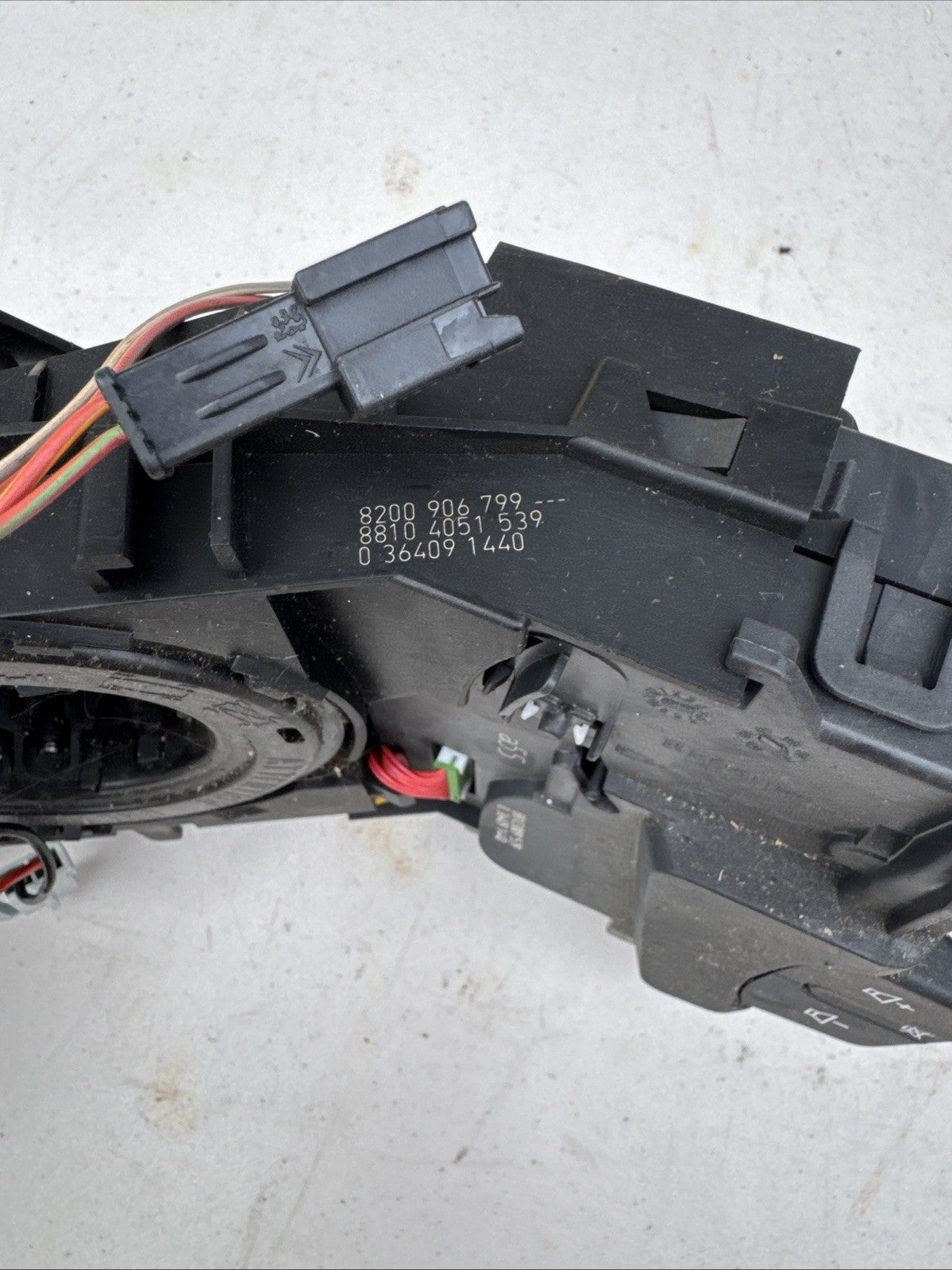 RENAULT CLIO MK3 STEERING COLUMN & STALK ASSEMBLY 8200906799