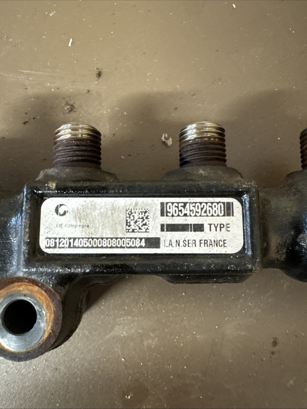 FORD PEUGEOT CITROEN 1.6 TDCI HDI DIESEL INJECTOR RAIL 9654592680