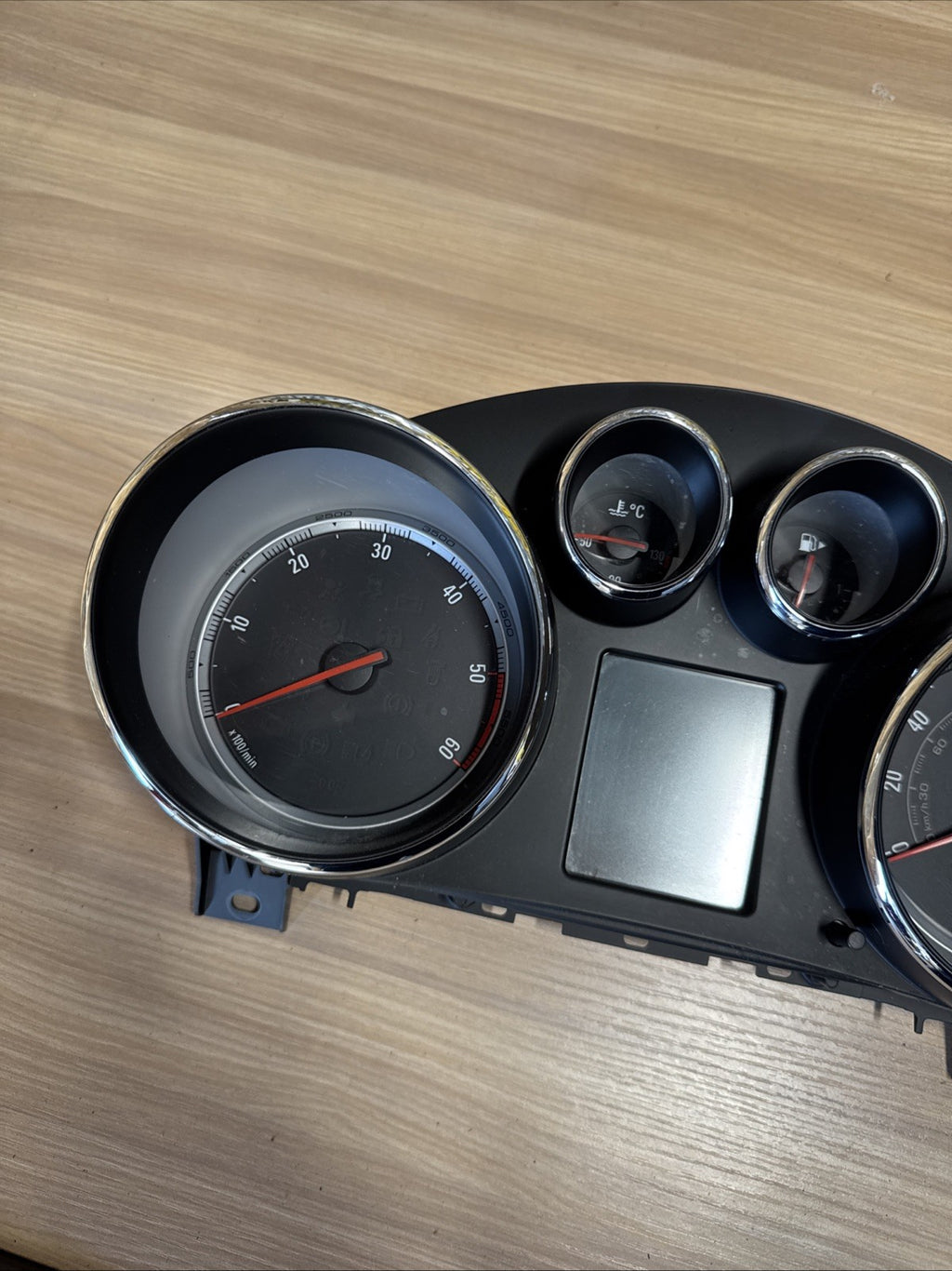 VAUXHALL INSIGNIA 09-13 DIESEL SPEEDO INSTRUMENT CLUSTER 12844140