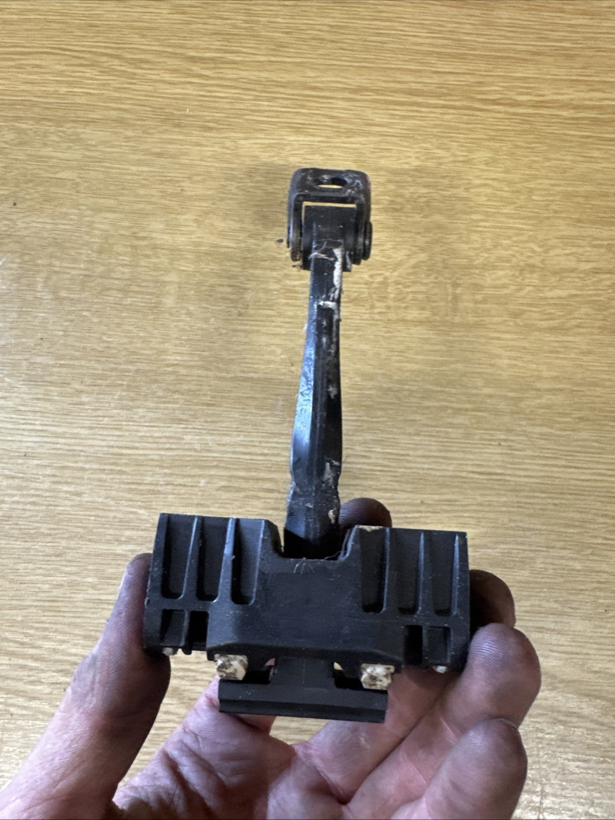 BMW 1 SERIES E87 04-11 5DR HATCH FRONT PASSENGER DOOR CHECK STRAP 7070333