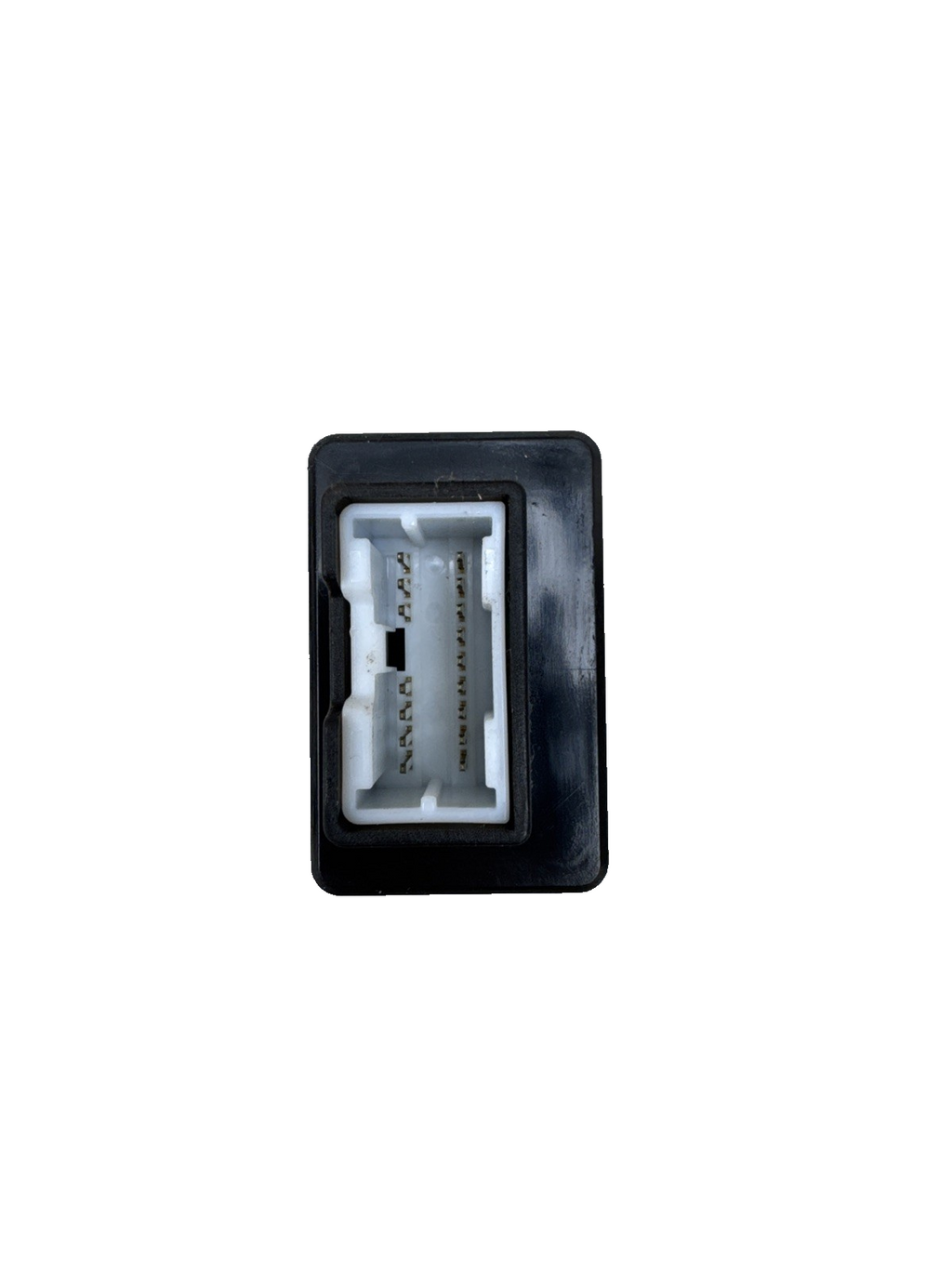 2012 HYUNDAI IX35 MK1 USB / AUX PORT SOCKET UNIT 2S000TAN 2010-2015