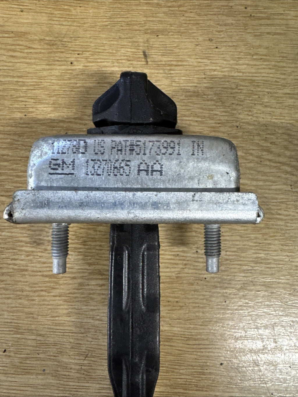 2009-2015 VAUXHALL ASTRA J FRONT LEFT SIDE DOOR CHECK STRAP STOP 13270665#I14