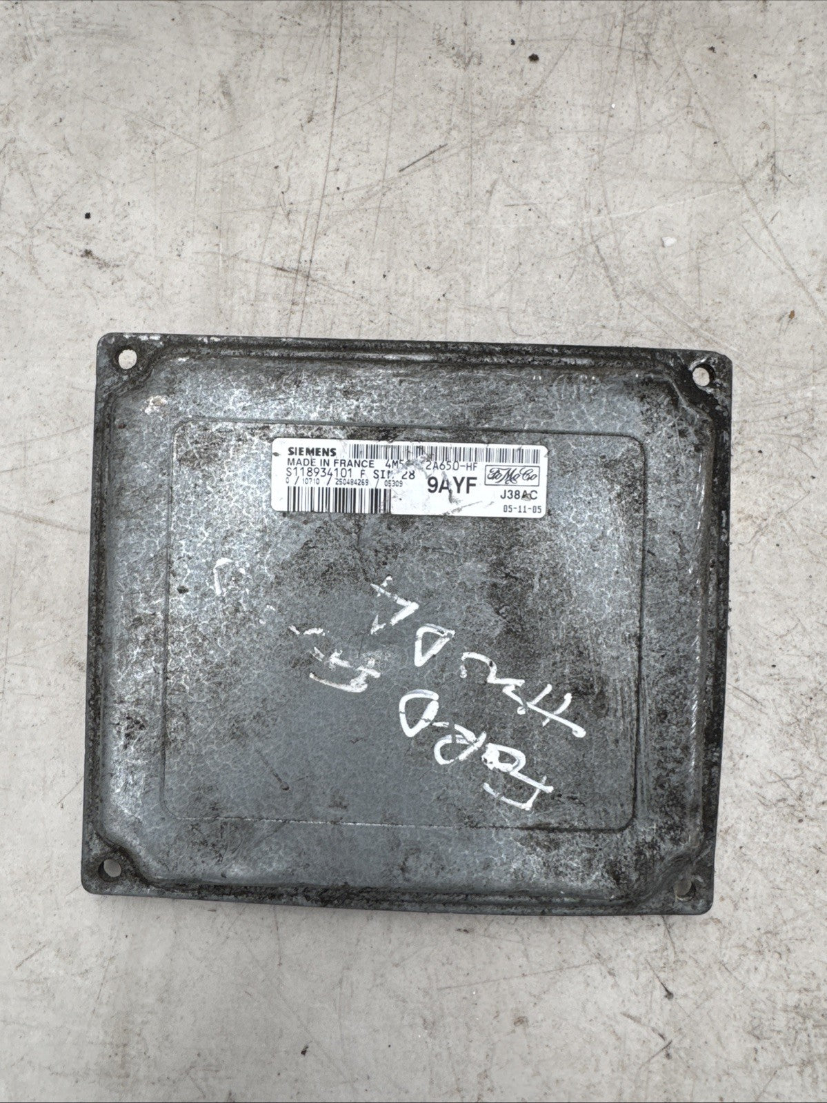2005 FORD FOCUS 1.6 PETROL ENGINE CONTROL ECU 4M51-12A650-HF - S118934101F
