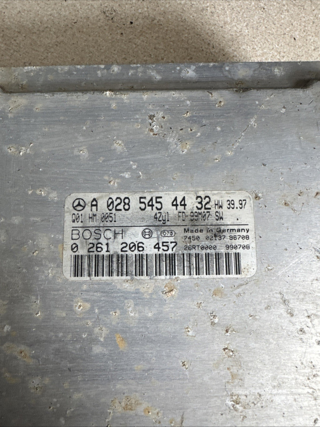 MERCEDES-BENZ CLK C208 2000 Engine Control Unit 261206457