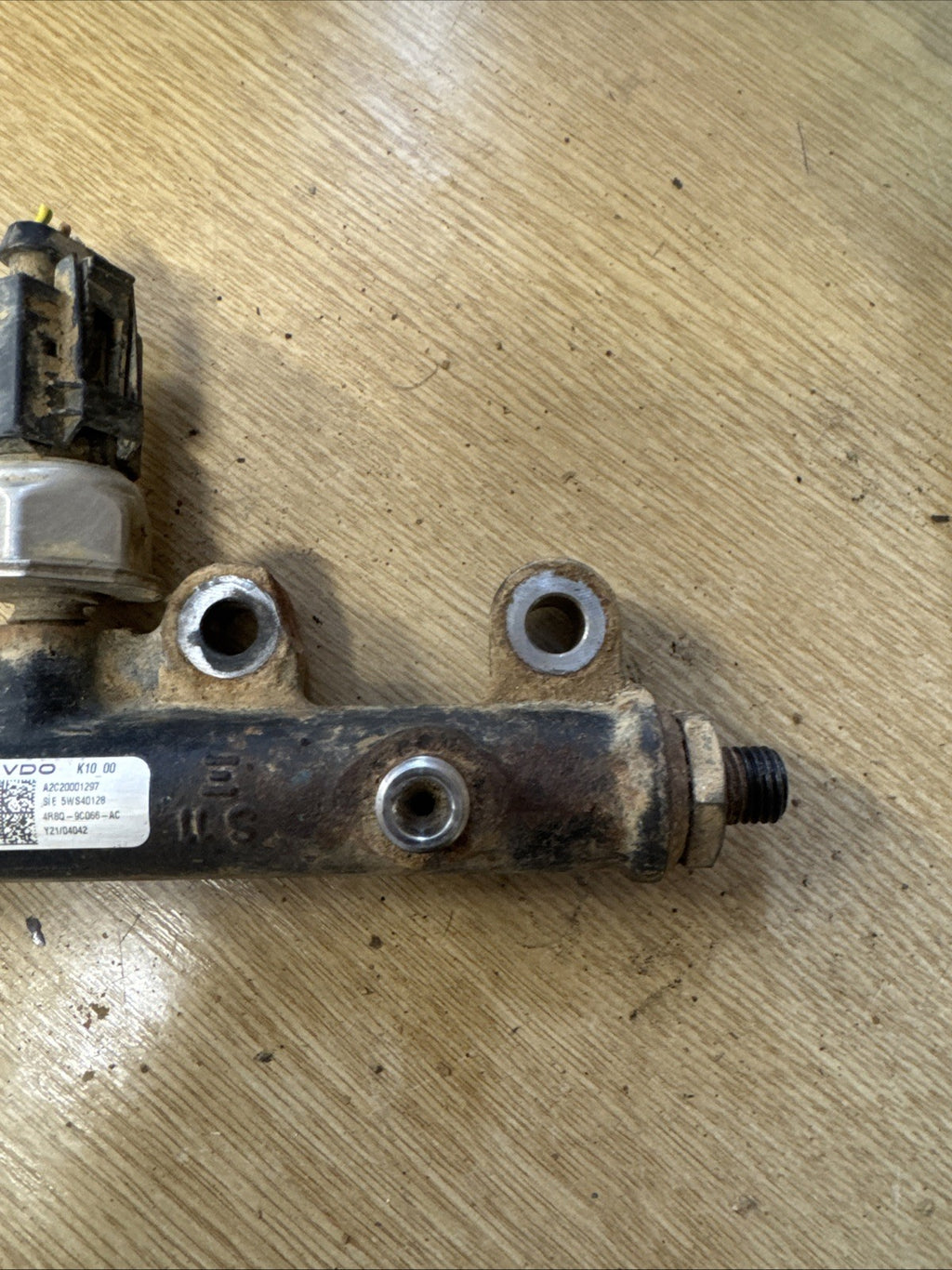 2006 LAND ROVER RANGE ROVER SPORT L320 2.7 DIESEL FUEL RAIL A2C20001297