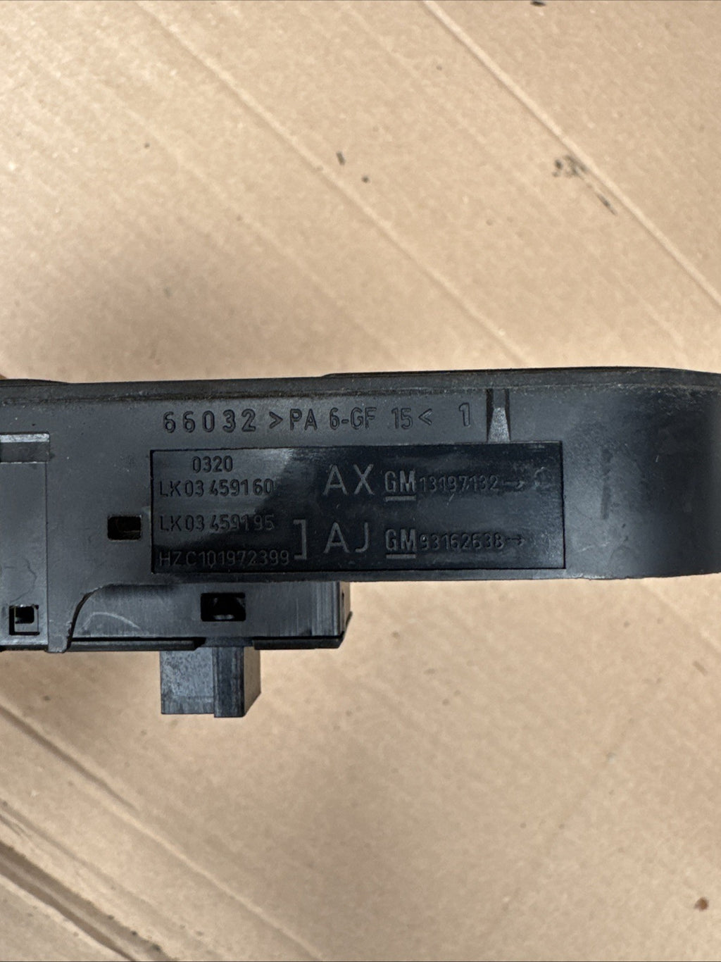 13197132 Vauxhall Astra Zafira Genuine Front Passenger Door Window Switch Button