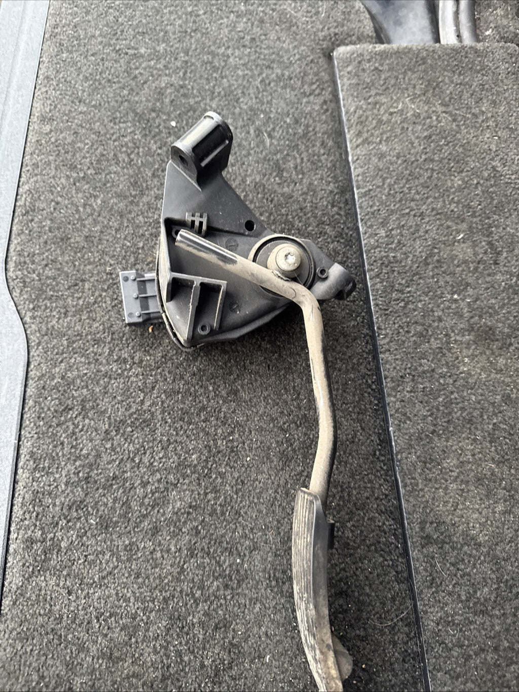 2006 VAUXHALL VECTRA ACCELERATION THROTTLE GAS PEDAL GM9186726