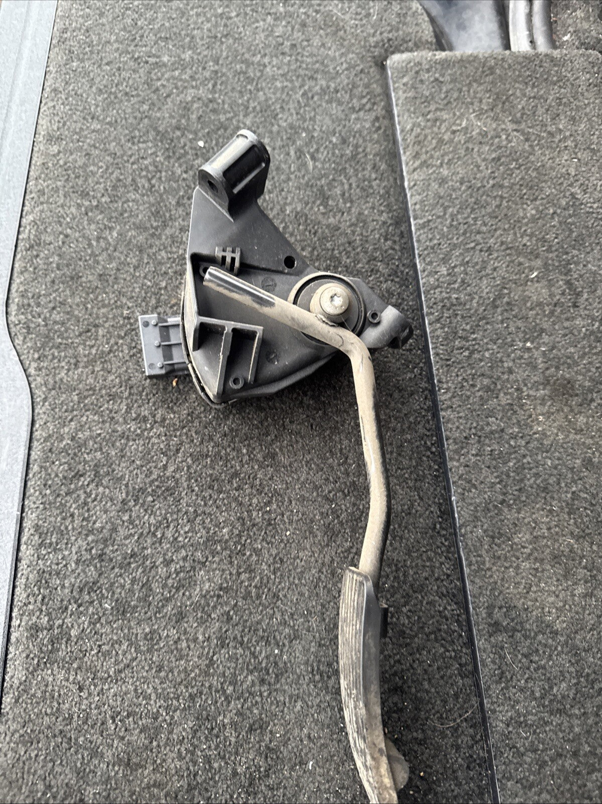 2006 VAUXHALL VECTRA ACCELERATION THROTTLE GAS PEDAL GM9186726