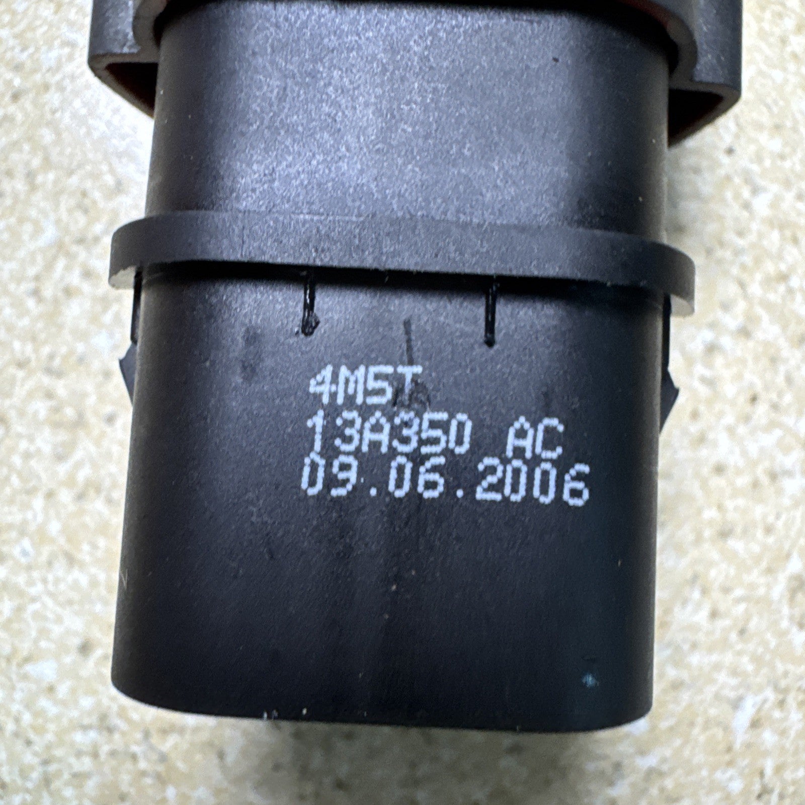 FORD FIESTA MK6 05-08  HAZARD WARNING SWITCH 4M5T 13A350 AC