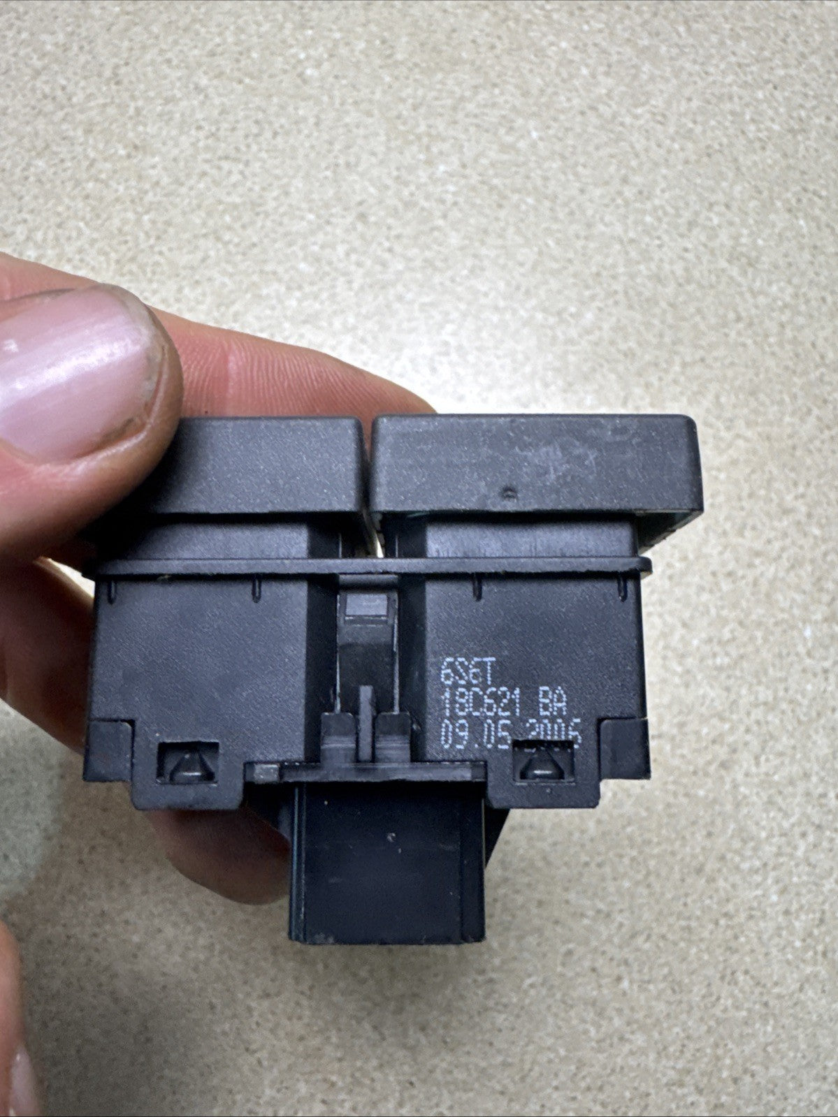 GENUINE FORD FIESTA FUSION REAR WINDOW HEATED SWITCH BUTTO DEMISTER 6S6T18C621BA
