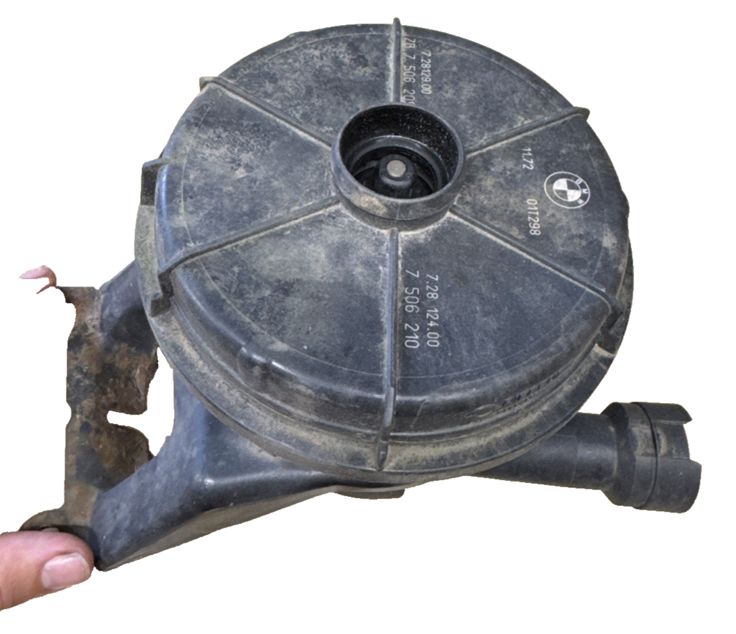 BMW 3 SERIES E46 SECONDARY VACUUM AIR PUMP 7506209 7506210
