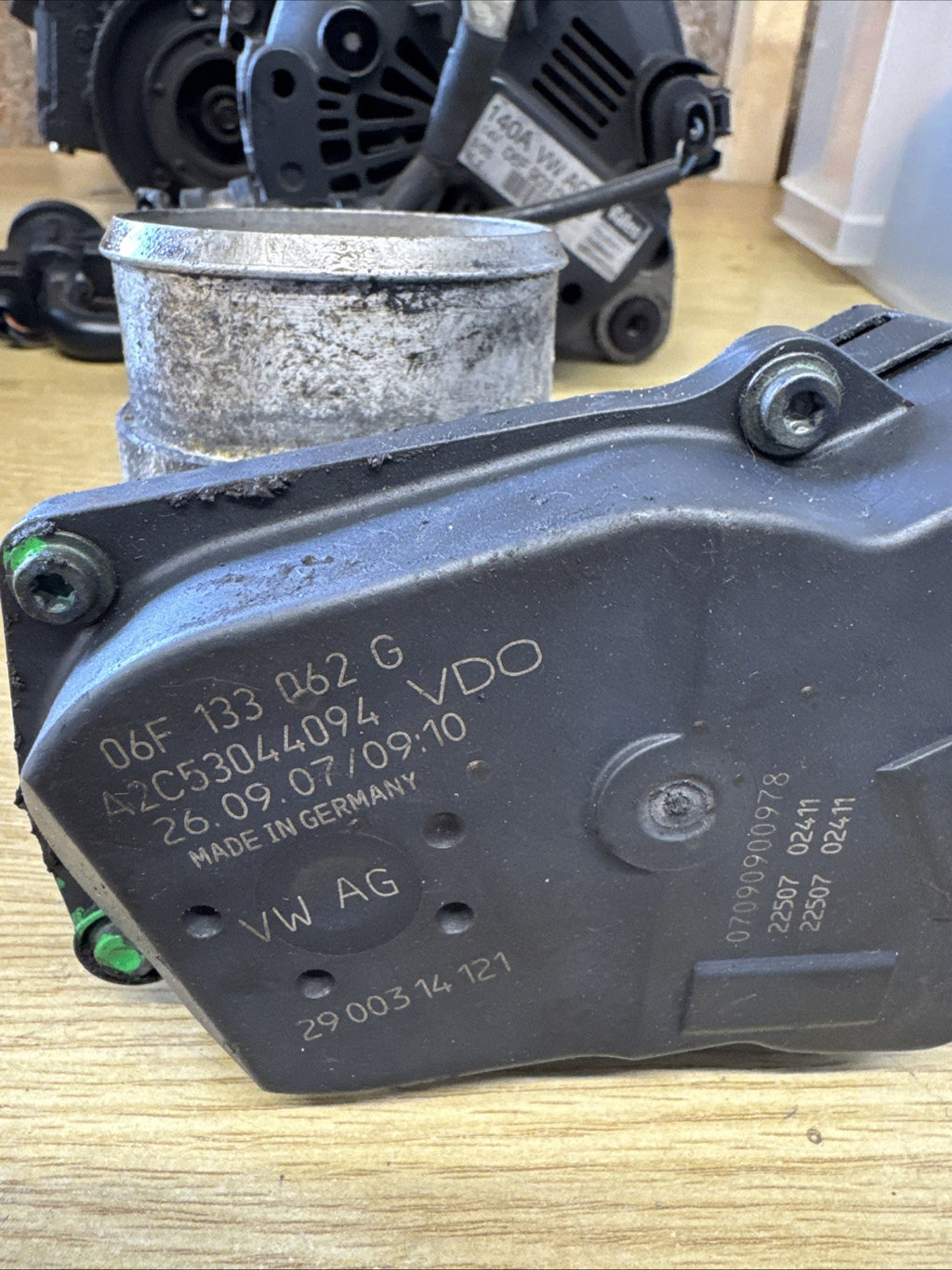 VOLKSWAGEN GOLF MK5 2004-2008 2.0 TFSI PETROL THROTTLE BODY 06F133062G