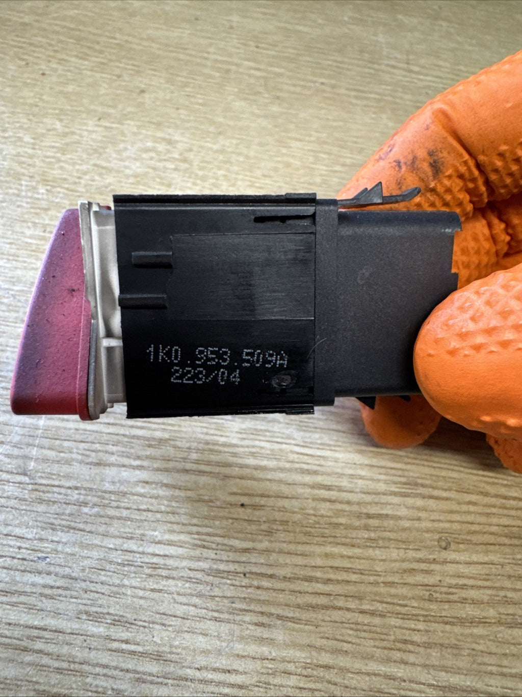 Fit For  Golf Jetta Rabbit Dark Red Hazard Warning Emergency Switch 18G953509