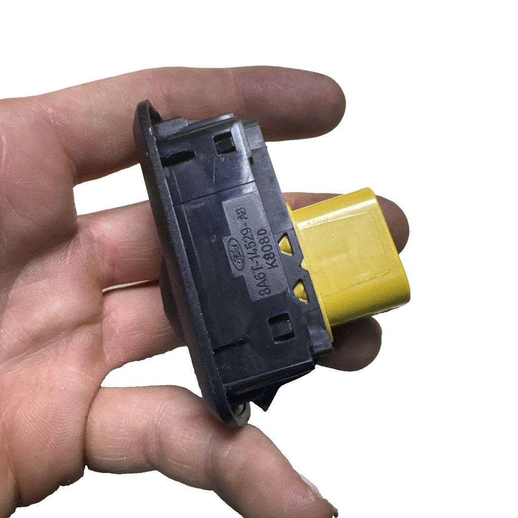 FORD FIESTA MK7 PASSENGER SIDE FRONT ELECTRIC WINDOW SWITCH 8A6T14529AA