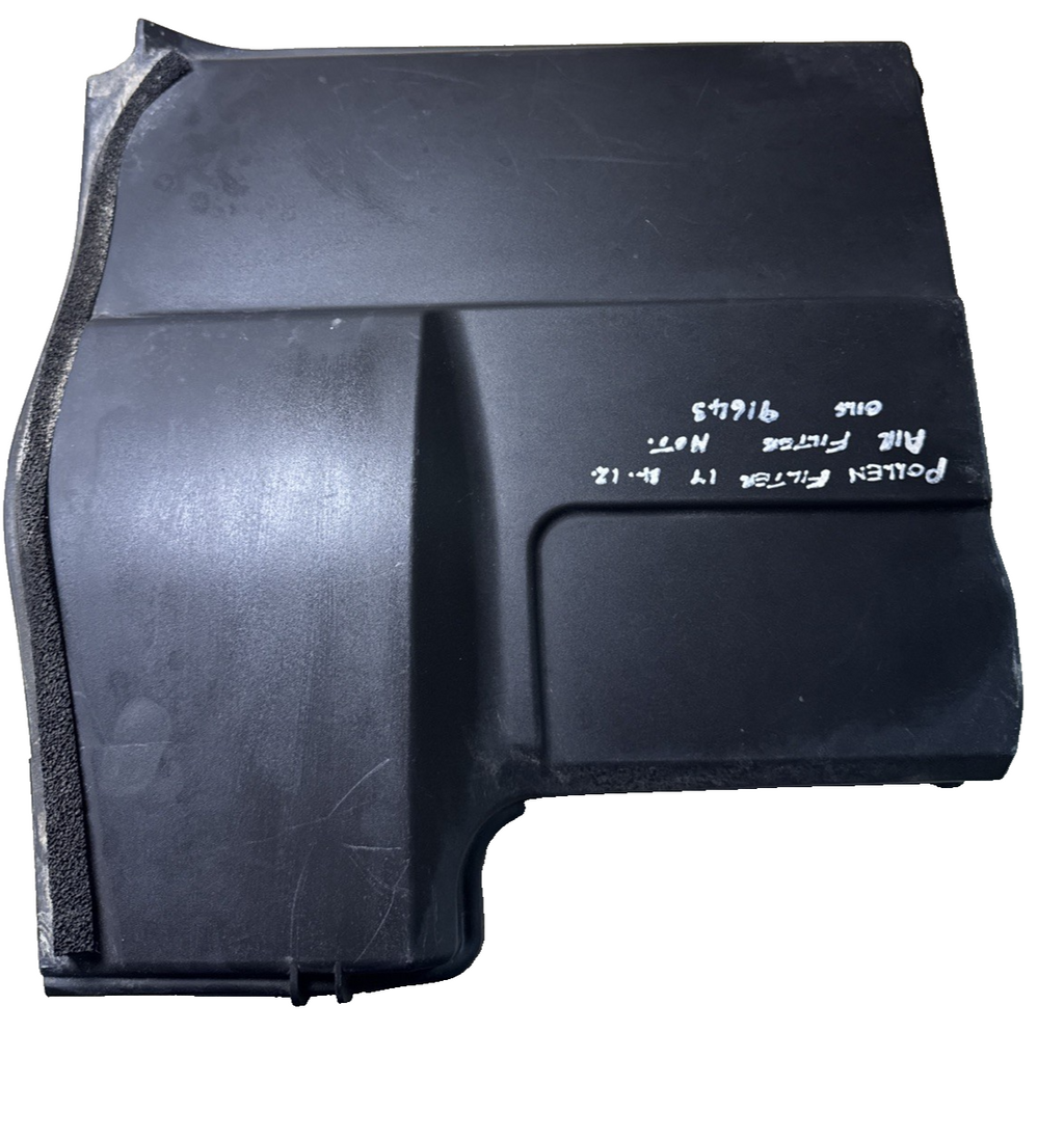 LAND ROVER DISCOVERY 3 BATTERY COVER DWN500032