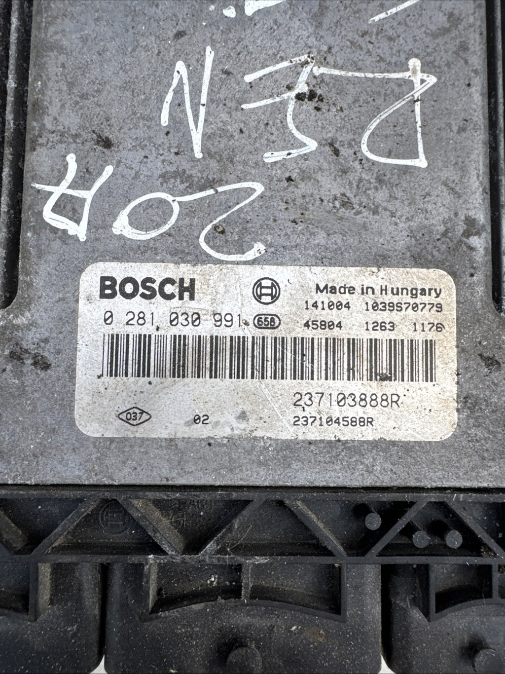 VAUXHALL VIVARO 2900 MK2 X82 1.6  Bosch Engine control unit ECU 0281030991