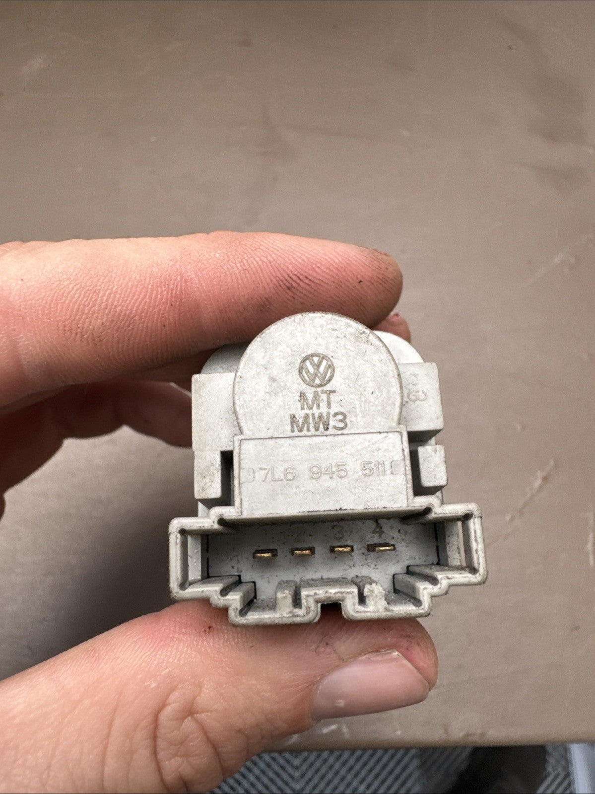 Genuine VW Audi 7L6945511 Brake Light Switch - Lupo Touareg Golf Cab A8 Q7 Arosa