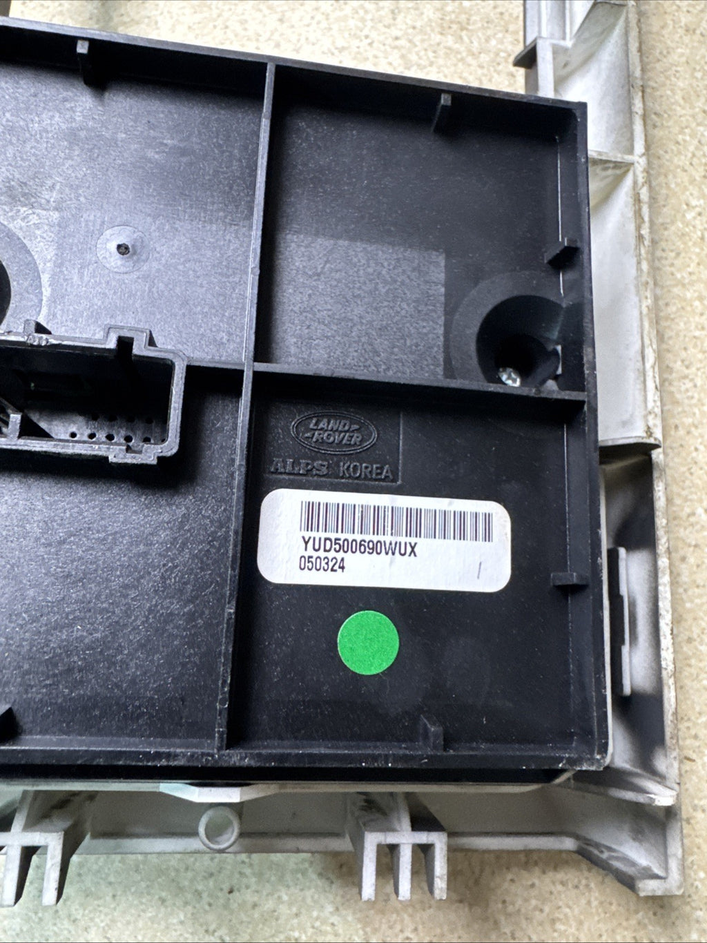 Discovery 3 Terrain Settings Panel Switch HDC YUD500690WUX Land Rover