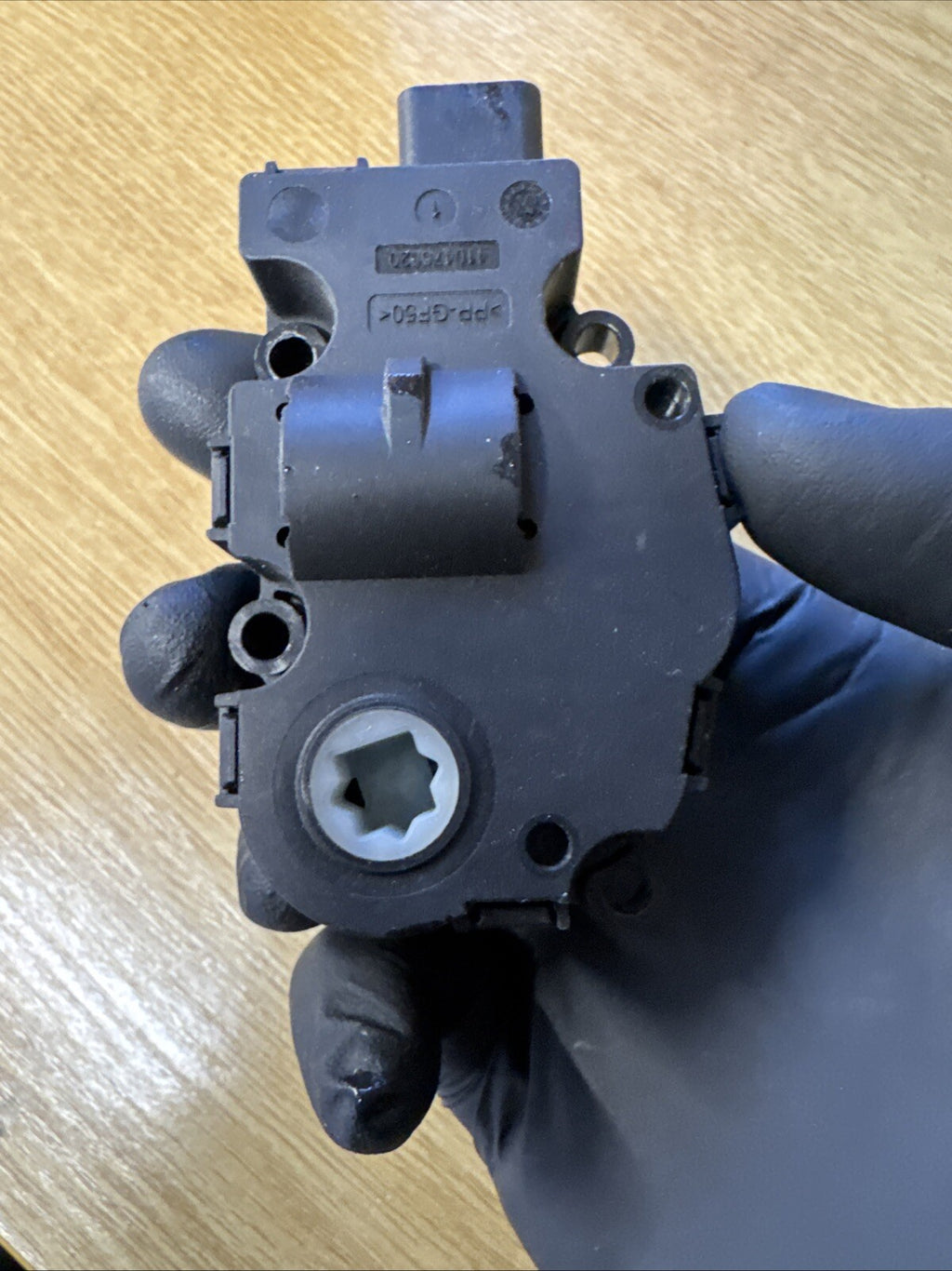BMW 3 SERIES E90 E91 E92 E93 HEATER FLAP CONTROL MOTOR EFB332 412650750