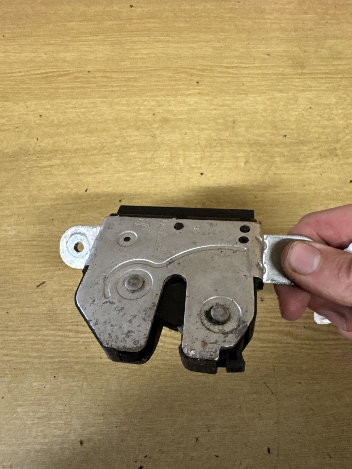 VAUXHALL CORSA TAILGATE BOOT LOCK Hatchback 55701971 06-15