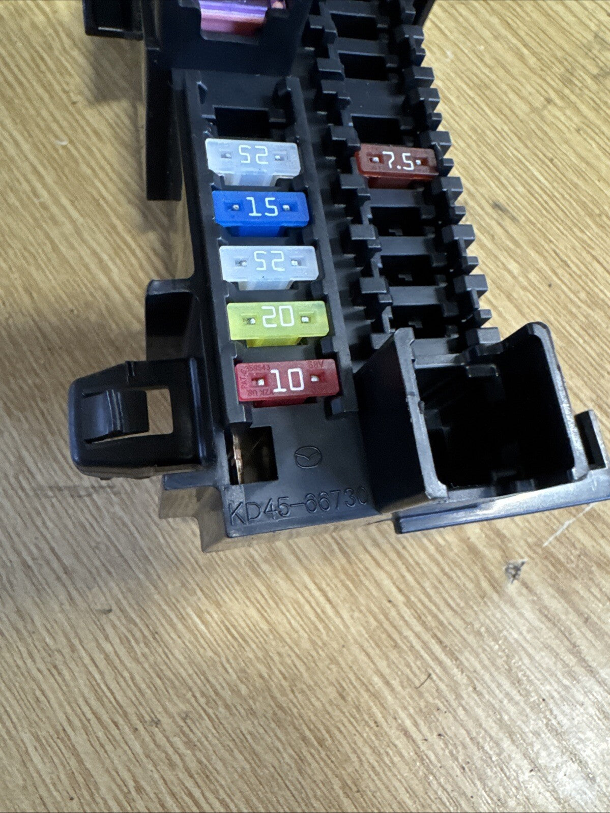 MAZDA CX-5 2012 DBA-KEEFW Fuse Box KD4566730
